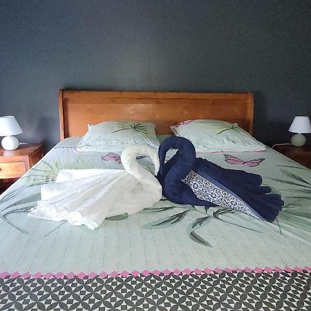 Chambre Privee Dans Maison Le Tampon Exterior foto